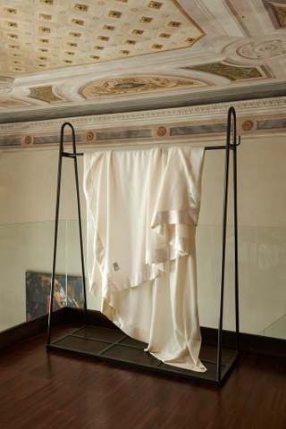 Illustration for article titled Cashmere Blankets fit for a Royal